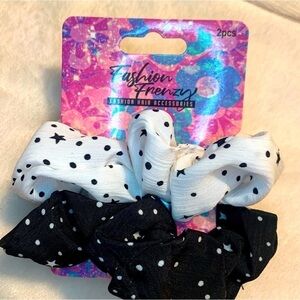 NWT Set 2 Scrunchies Fashion Frenzy Set Hair Scrunchies Black White Stars Dots